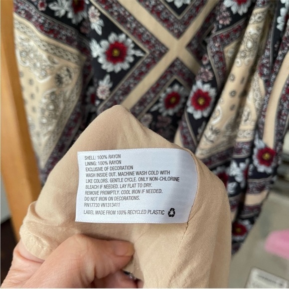 Xhiliration Bandanna Print Halter Neck Dress Lace Trim Floral Pullover A-Line - Picture 7 of 9